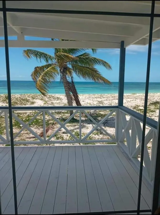 Charming 1-Bed Cottage In Codrington location